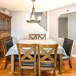 3Br3Ba House With Ac Pets Ok