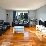 3Br3Ba House With Ac Pets Ok