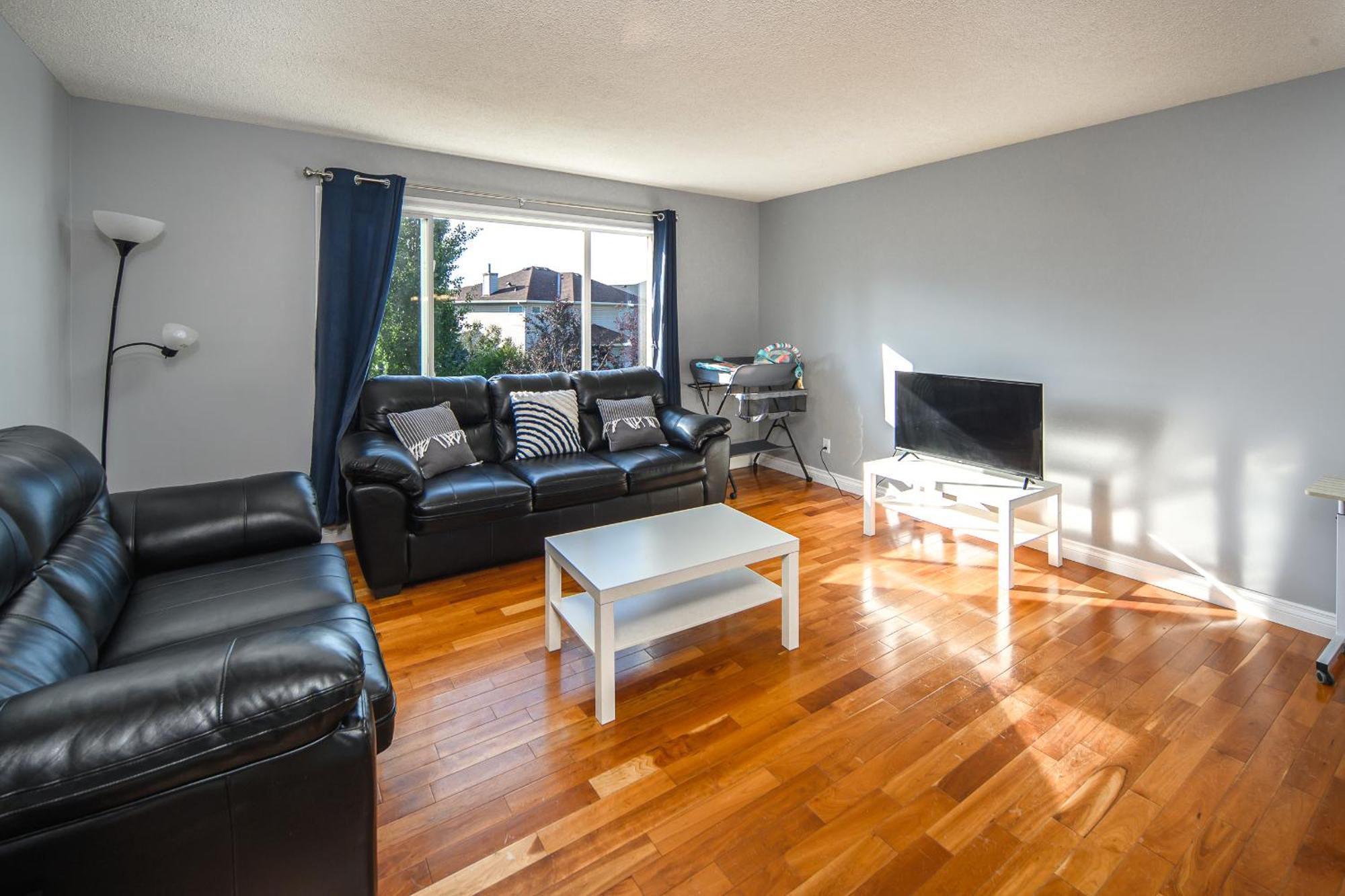 Apartment 3br3ba House With Ac Pets Ok Calgary