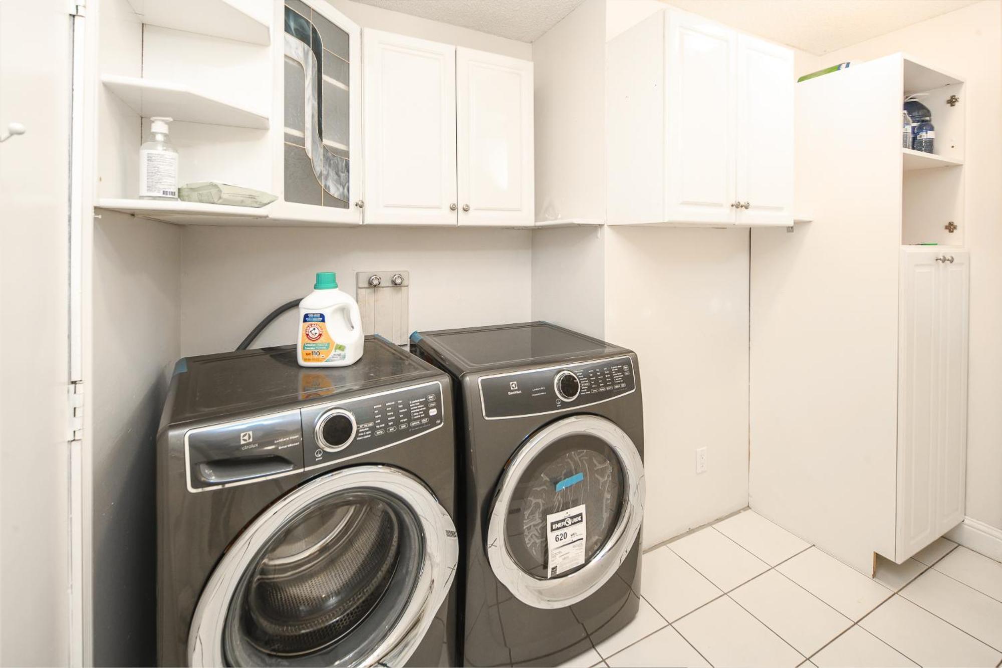 3br3ba House With Ac Pets Ok Apartment Calgary