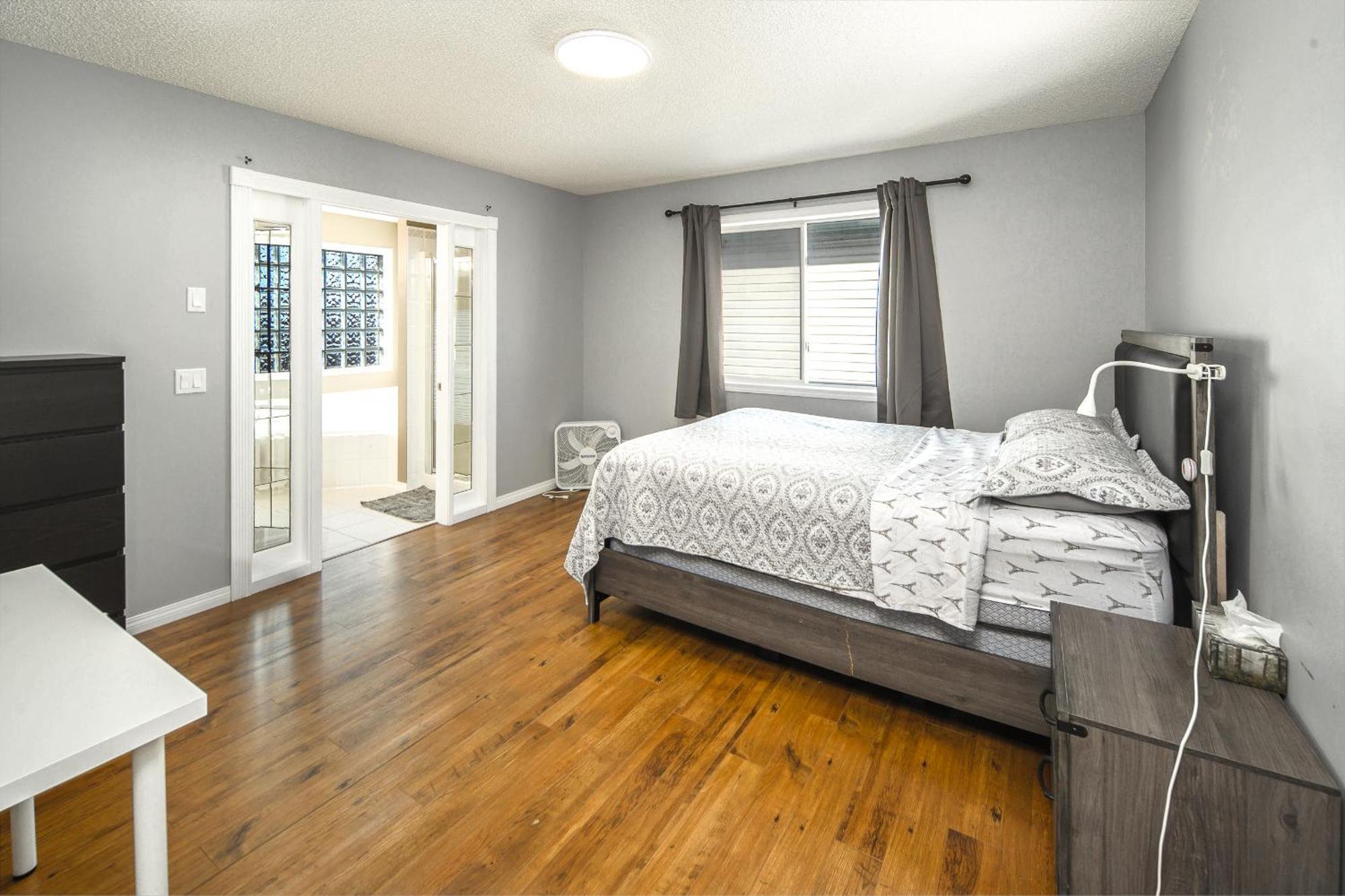 3br3ba House With Ac Pets Ok Apartment Calgary
